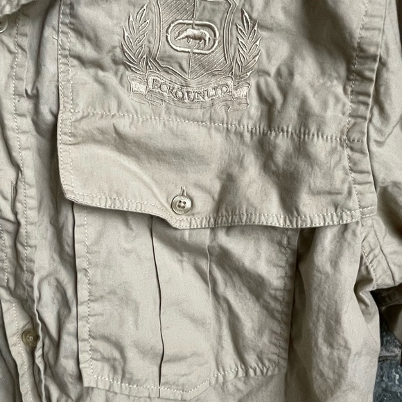 Ecko Unlimited Button down Shirt khaki with embroidered back logo size M - Picture 5 of 9